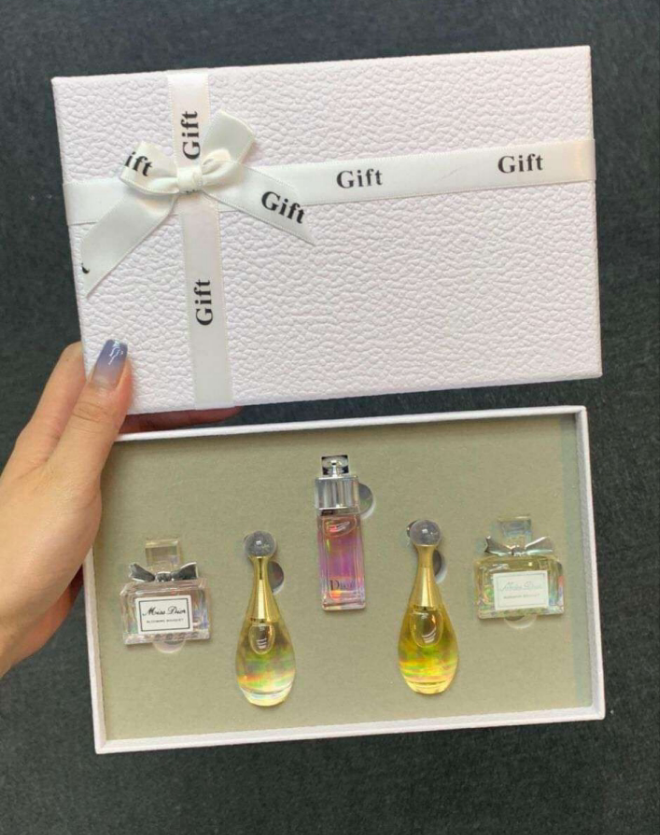 DIOR 5IN1 GIFT SET 5×20ML